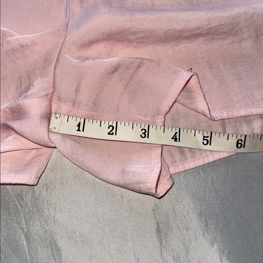 Van Winkle Co. Matte Silk Pink Pajama Set V-Neck & Drawstring Shorts Lacey Sz L - Picture 5 of 14